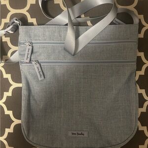 Vera Bradley crossbody; gray/light blue